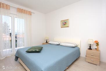 Apartments with parking space Okrug Gornji, Čiovo - 19762