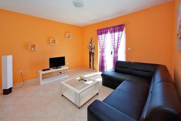 Apartmanok családok részére medencével Bibinje, Zadar - 19774