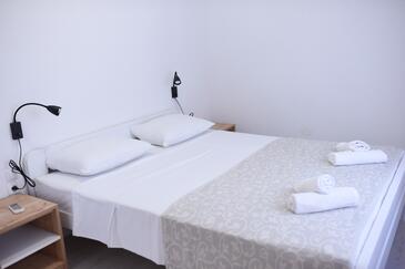 Ferienwohnungen mit Parkplatz Makarska - 19795