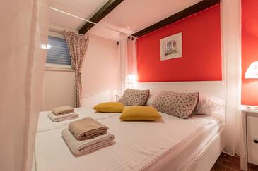 Lejligheder til familier med børn Banjol, Rab - 19804