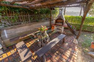 Leiligheter for familier med barn Banjol, Rab - 19804