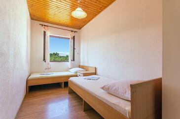 Family-friendly apartments with swimming pool Rogač, Šolta - 19809