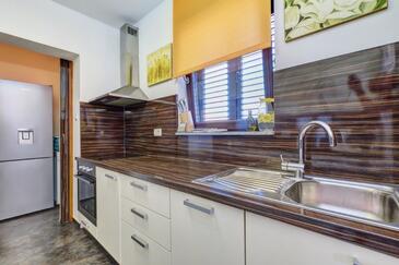 Apartments with parking space Mali Lošinj, Lošinj - 19815