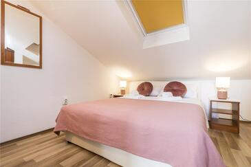 Apartments with parking space Mali Lošinj, Lošinj - 19817