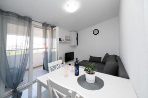 Egyszobás apartman Zadar (A-19830-c(