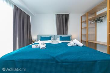 Apartamentos junto al mar con piscina Brela, Makarska - 19834