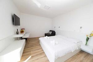 Room Novi Vinodolski (S-19837-b)