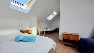 Apartments with parking space Milna, Hvar - 19850