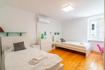 Nyaralóház parkolóhellyel Pag - 19852