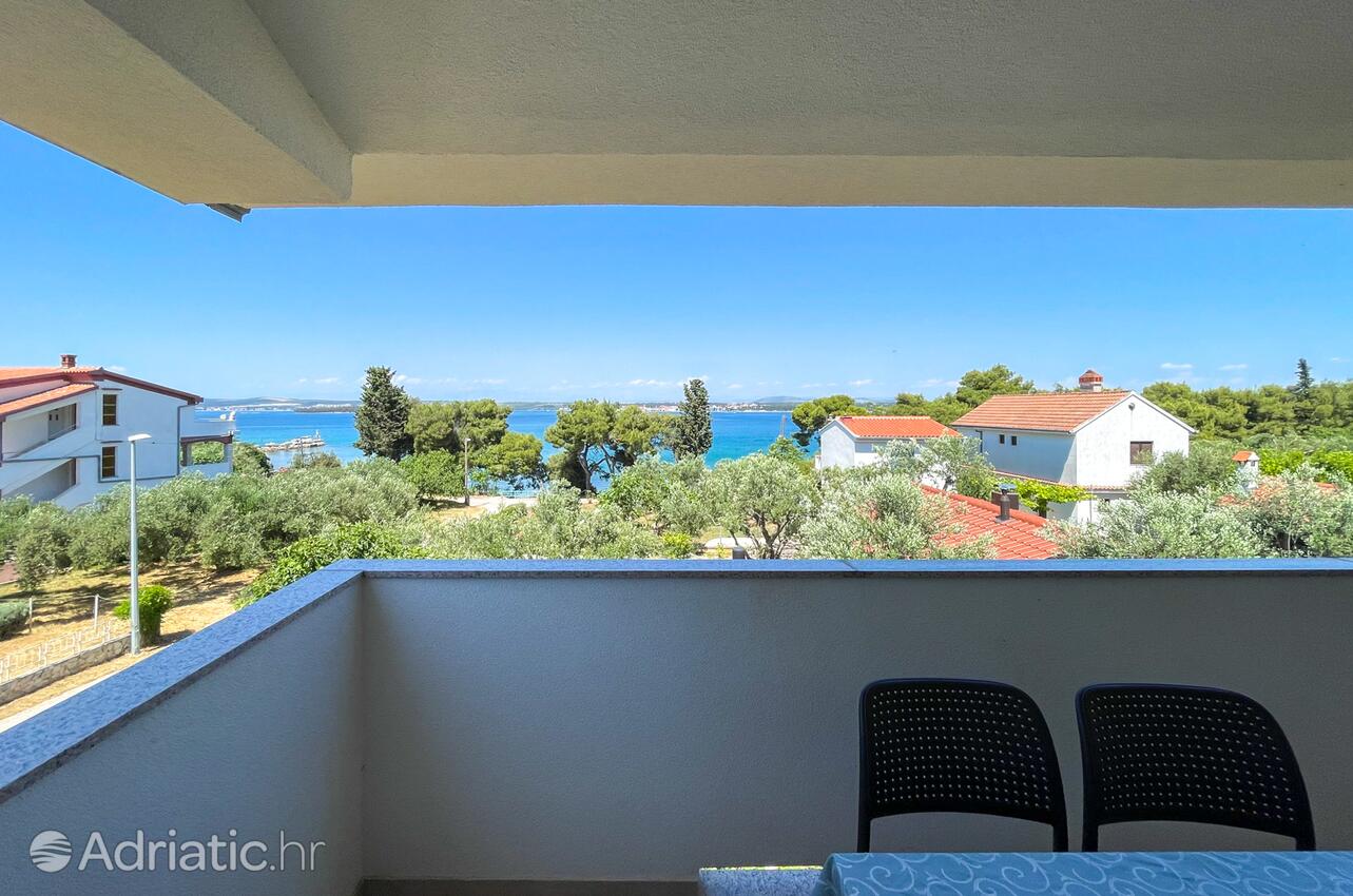 A-19914-a - Private accommodation - Apartments by the sea Tkon, Pašman
