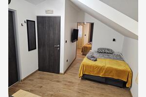 Enosobni apartma Vis (A-19923-b)