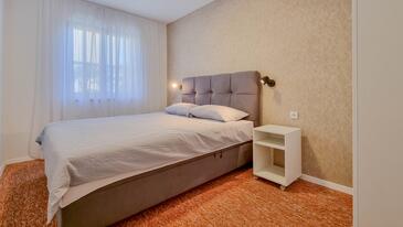 Apartments with terrace Novigrad, Istria