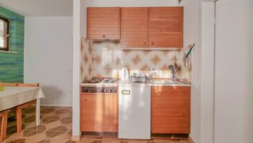 Apartments with terrace Novigrad, Istria
