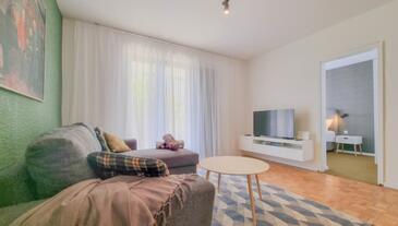 Apartments with terrace Novigrad, Istria