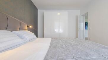 Apartments with terrace Novigrad, Istria