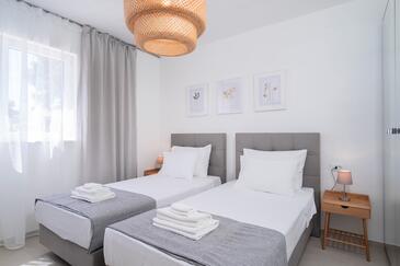 Apartments by the sea Zavala, Hvar - 19940