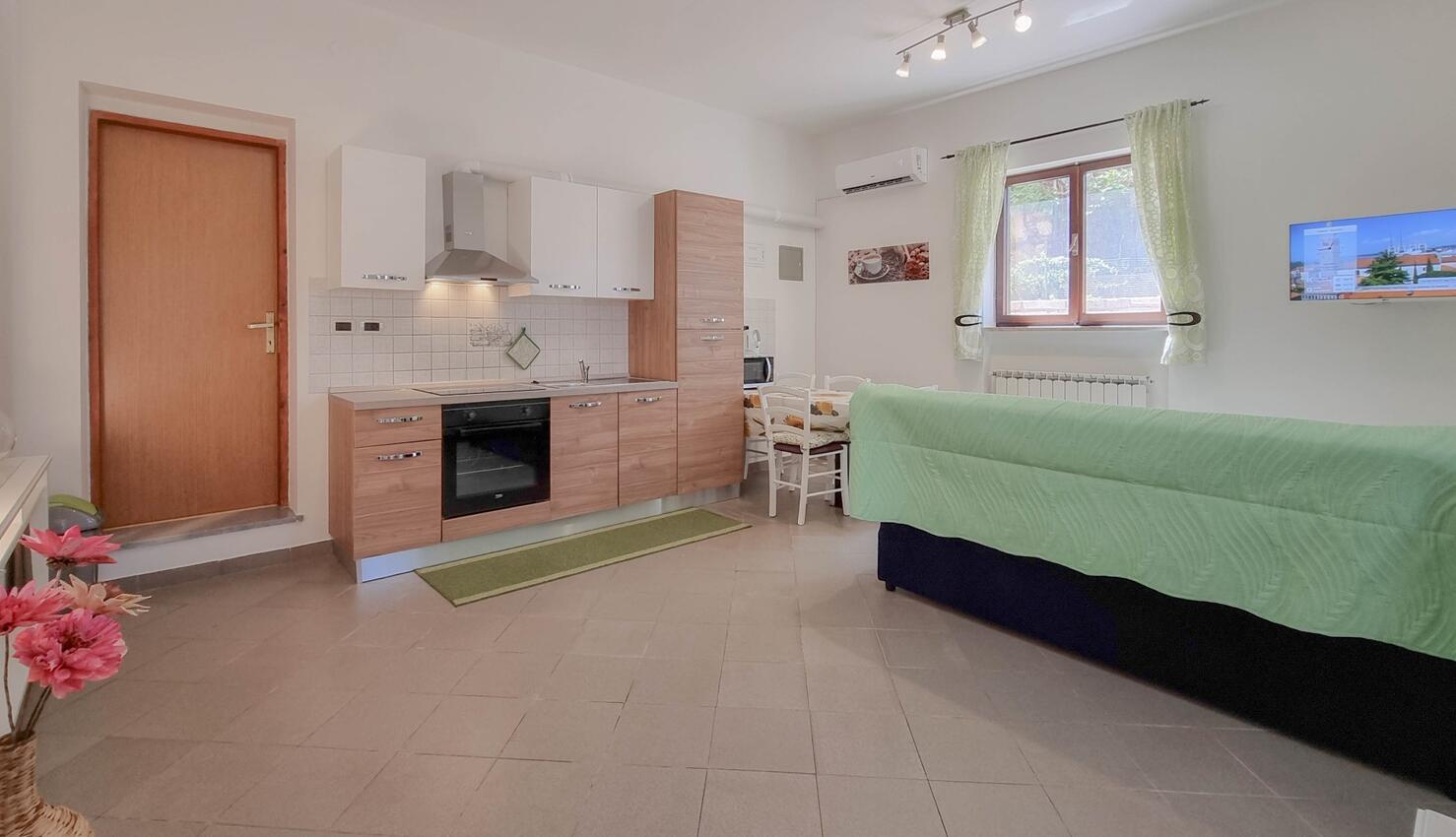 Ferienwohnungen mit Parkplatz Brtonigla, Novigrad - 19949