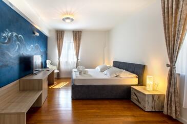 Luxury villa with a swimming pool Lokva Rogoznica, Omiš - 19960