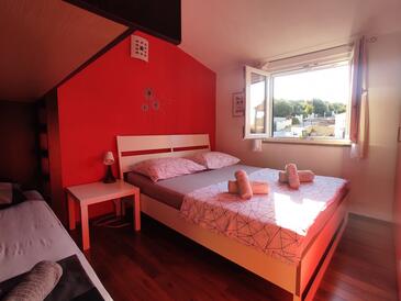 Appartamenti con parcheggio Kanica, Rogosnizza - Rogoznica - 19968