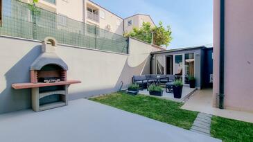 Ferienwohnungen mit Parkplatz Novigrad - 19971