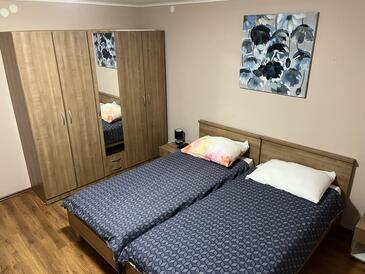 Nyaralóház parkolóhellyel Otocac, Velebit - 19973