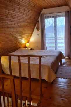 Ház családok részére parkolóhellyel Donje Pazarište, Velebit - 19991