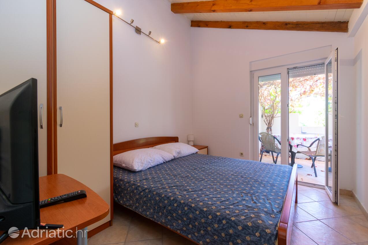 Apartments by the sea Lukoran, Ugljan - 19999