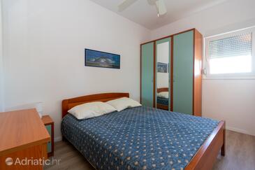 Apartments by the sea Lukoran, Ugljan - 19999