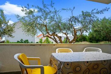 Two bedroom apartment Bol, Brač (A-20004-a(