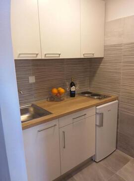 Кухня Baška Voda, Кухня в размещении типа studio-apartment, WiFi.