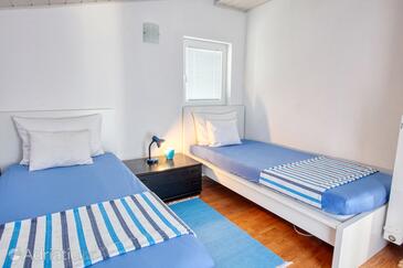 Apartmani s parkingom Pirovac, Šibenik - 20011