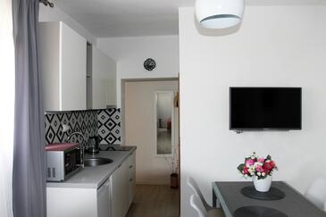 Апартаменты с парковкой Пировац - Pirovac, Шибеник - Šibenik - 20015