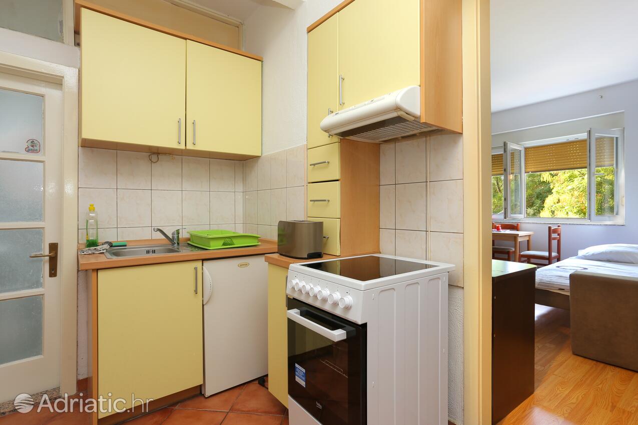 Apartments with WiFi Split - 20024