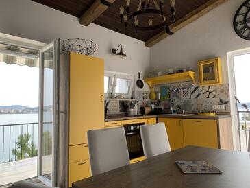 Apartmány u moře Rogoznica - 20032 Adriatic.hr