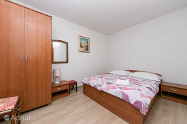 Apartments by the sea Gradac, Makarska - 20041