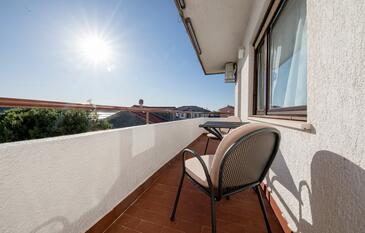 Appartamenti e camere accanto al mare Barbat, Arbe - Rab - 20049