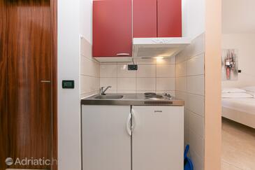 Appartementen met zwembad geschikt voor gezinnen met kinderen Brela, Makarska - 20066