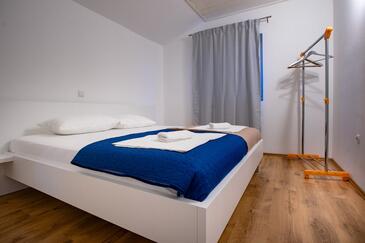 Apartamente şi camere lângă mare Banjol, Rab - 2008