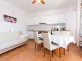 A-20084-c - Private accommodation - Apartments with a parking space Malinska, Krk