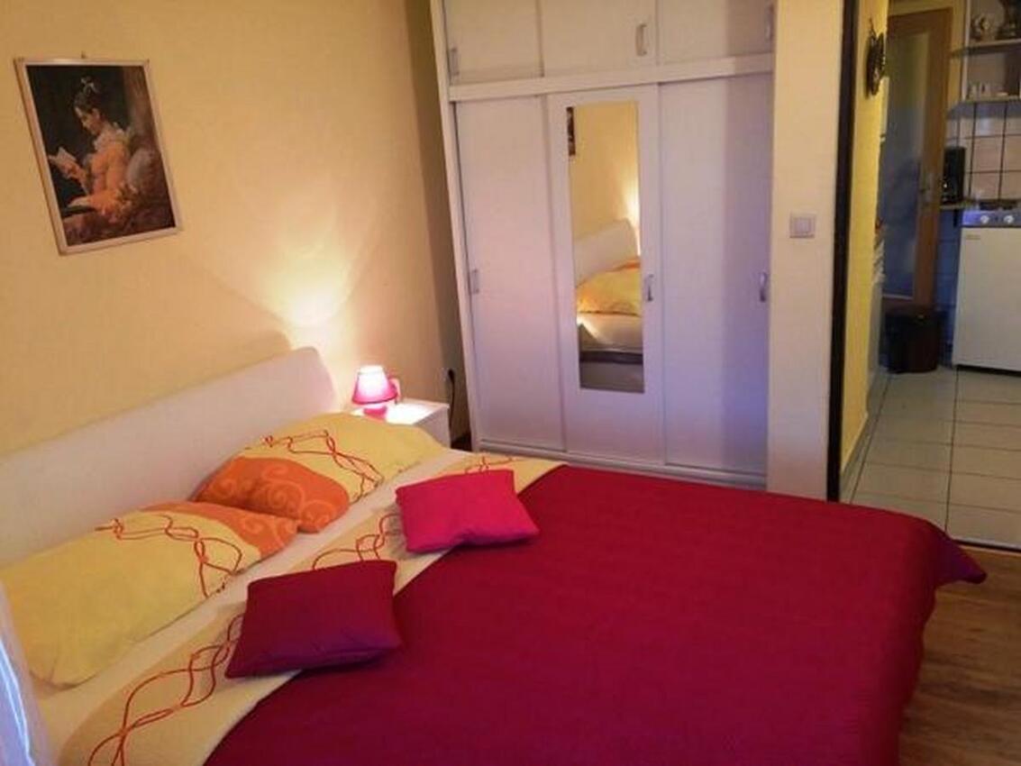 Apartmani s parkingom Malinska, Krk - 20090