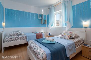 Apartmány s parkoviskom Novi Vinodolski - 20095