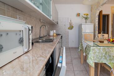 Apartmány s parkoviskom Novi Vinodolski - 20095
