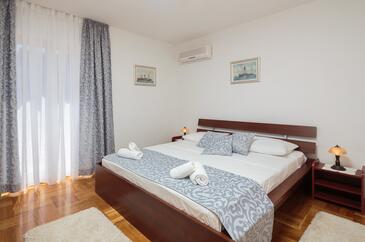 Apartmaji s parkingom Supetar, Brač - 20130