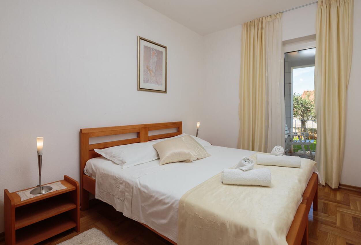 Apartmani s parkingom Supetar, Brač - 20130