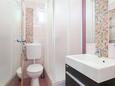 Badezimmer 2 Supetar, Badezimmer 2 in folgender Unterkunftsart apartment, WiFi.