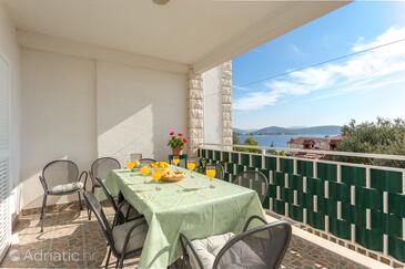 Guest review image Three bedroom apartment with terrace and sea view, Rogoznica - A-20142-a