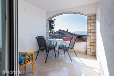 Apartments with parking space Novi Vinodolski - 20166