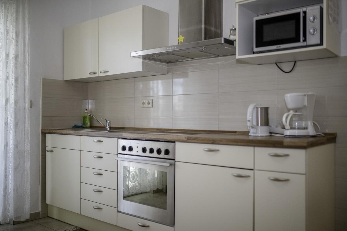 Apartmani s parkingom Lopar, Rab - 20169