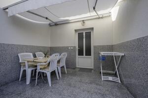 Two bedroom apartment Lopar, Rab (A-20169-c)