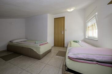 Apartments with parking space Lopar, Rab - 20169